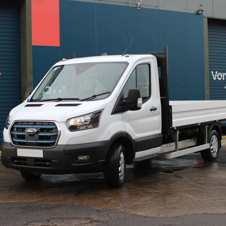 Ford E-Transit 425 Tipper 135Kw Electric L4 Single Cab 184ps Frozen White