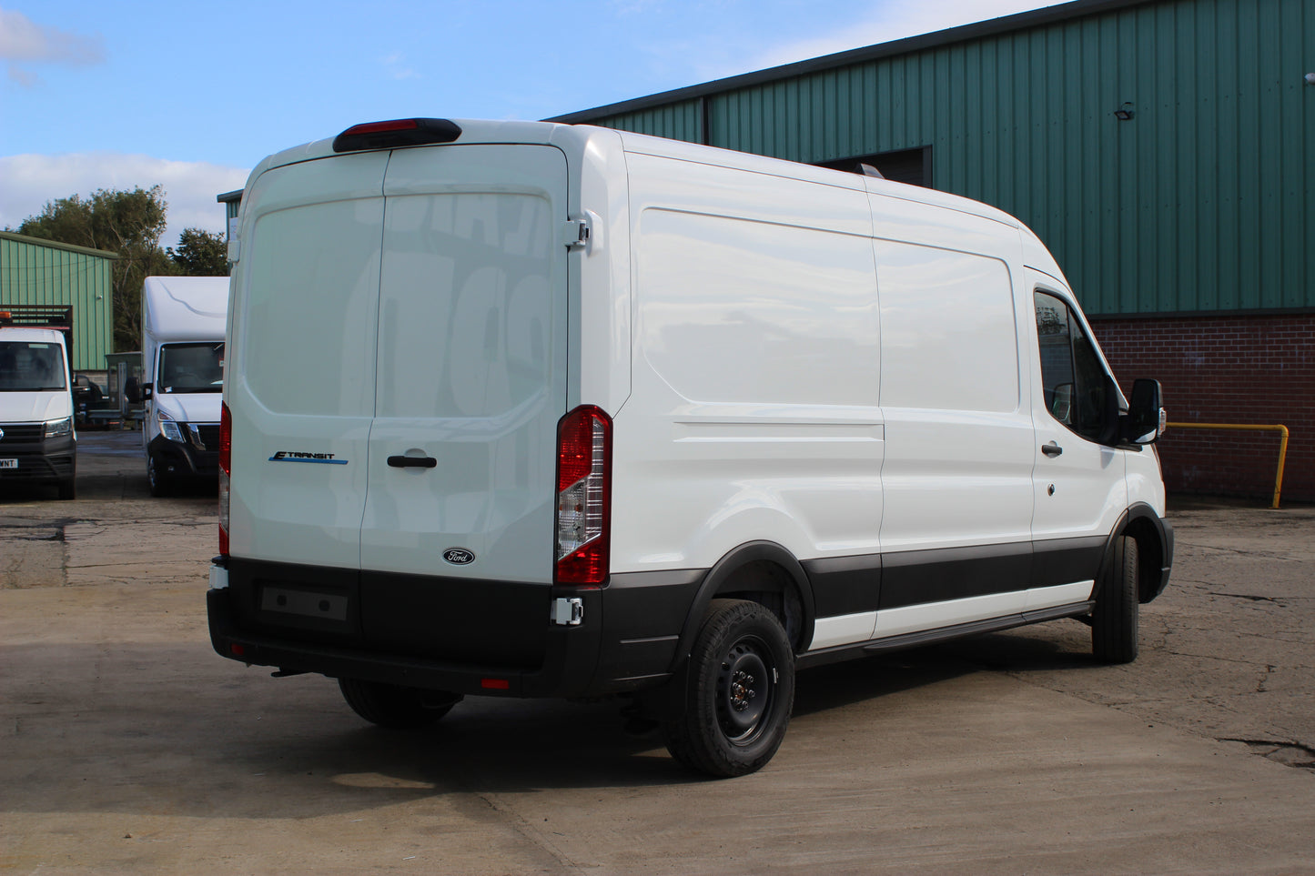 Ford Transit Crew Van 135Kw Electric L3 H2 Automatic Single Cab 184ps White