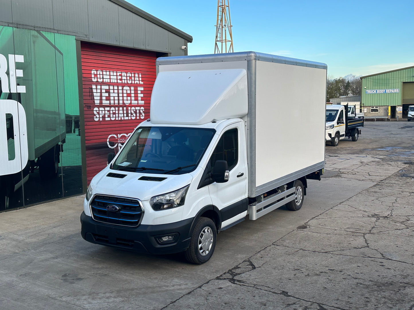 Ford Electric Transit 350 Luton Electric L3 184ps c/w Tailift