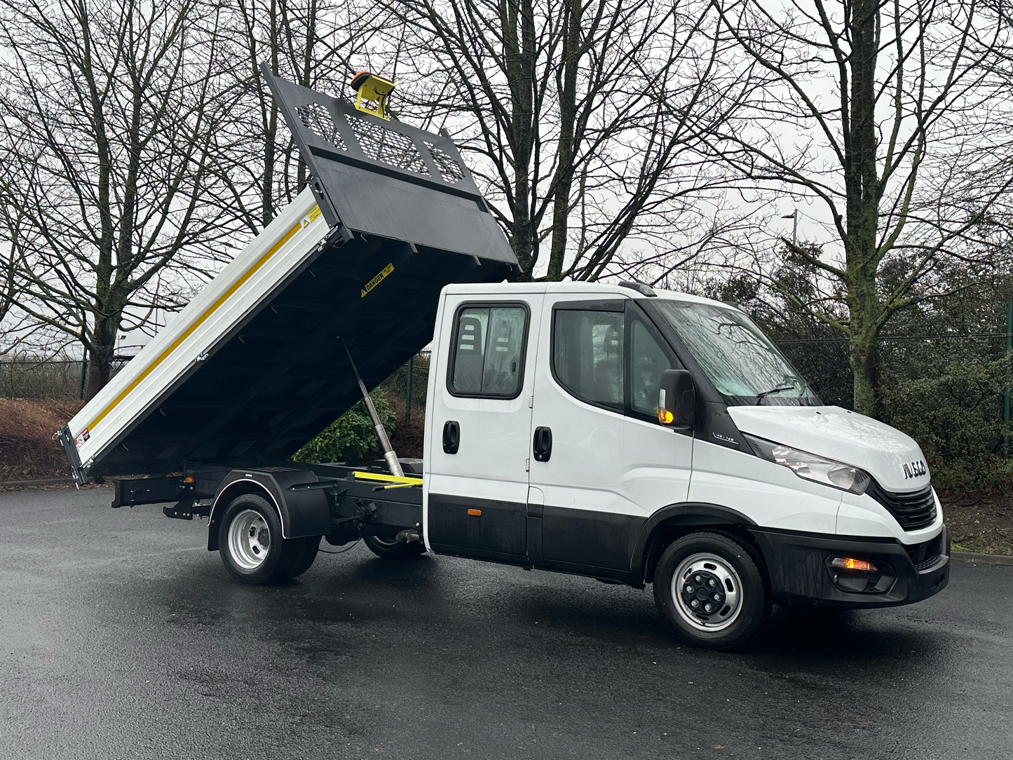 Iveco Daily Tipper 2L Diesel 3750 Manual Double Cab 140ps White