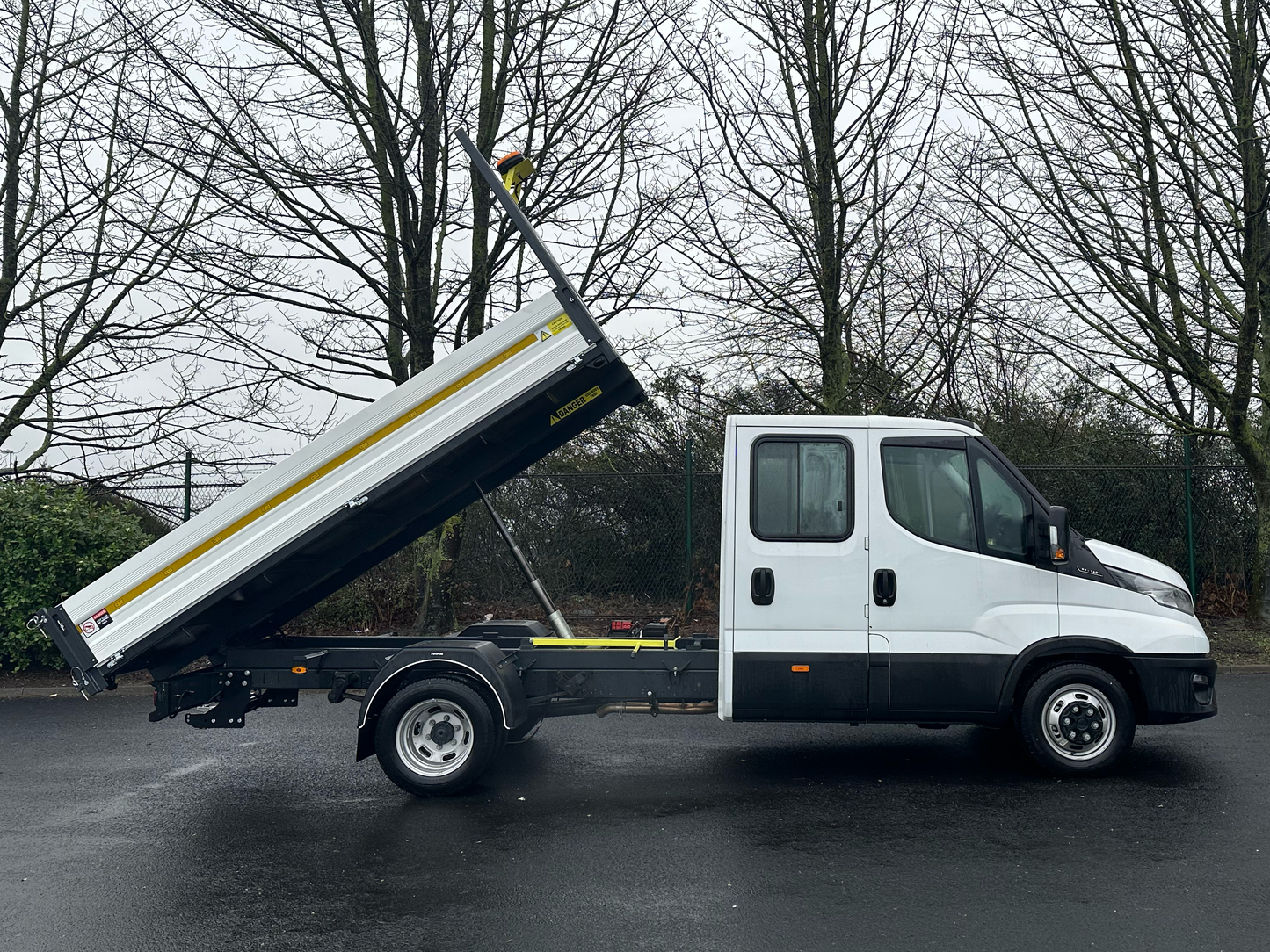 Iveco Daily Tipper 2L Diesel 3750 Manual Double Cab 140ps White