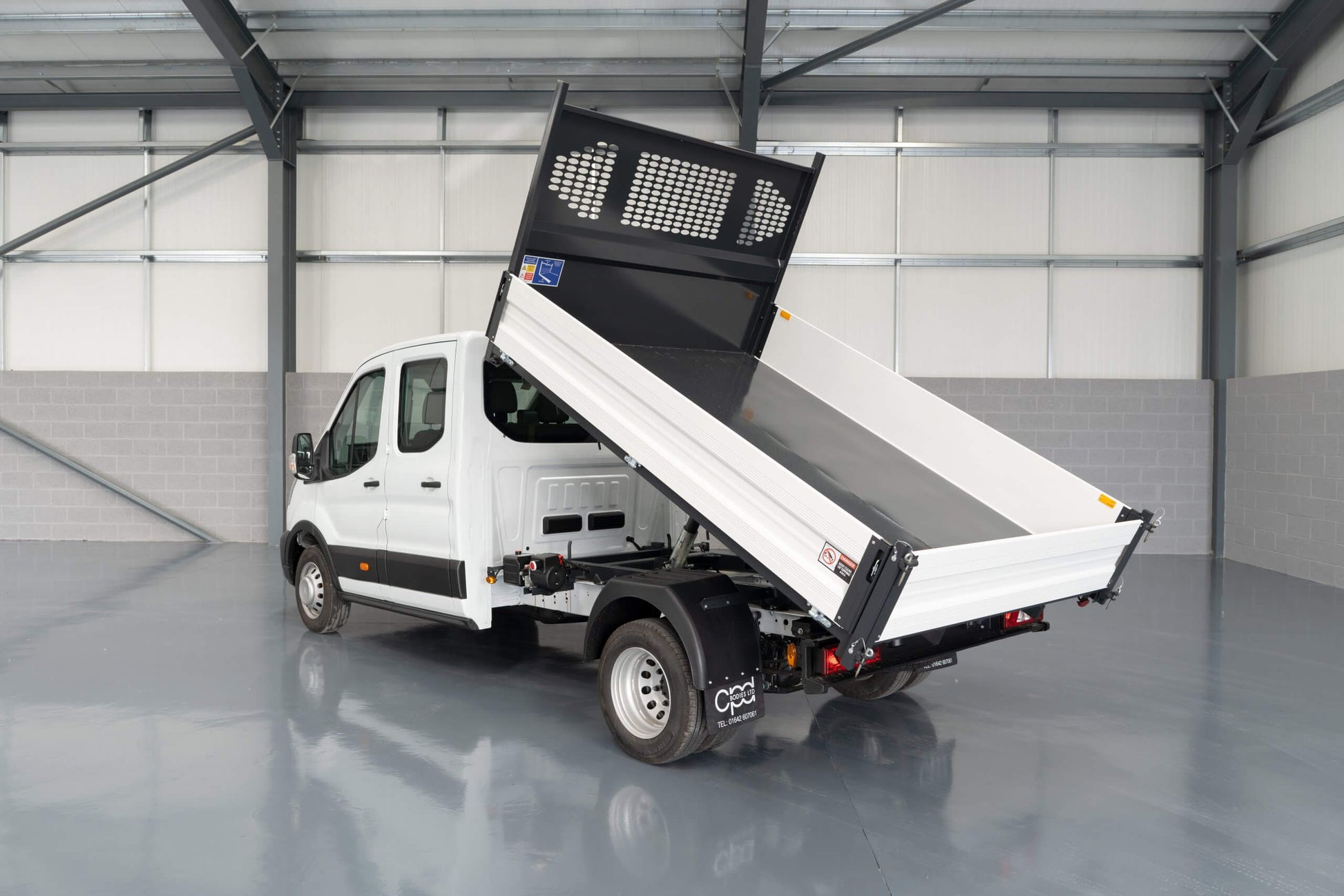 Ford Transit L4 Double Cab Tipper