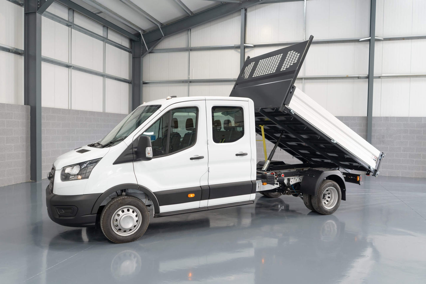 Ford Transit L4 Double Cab Tipper